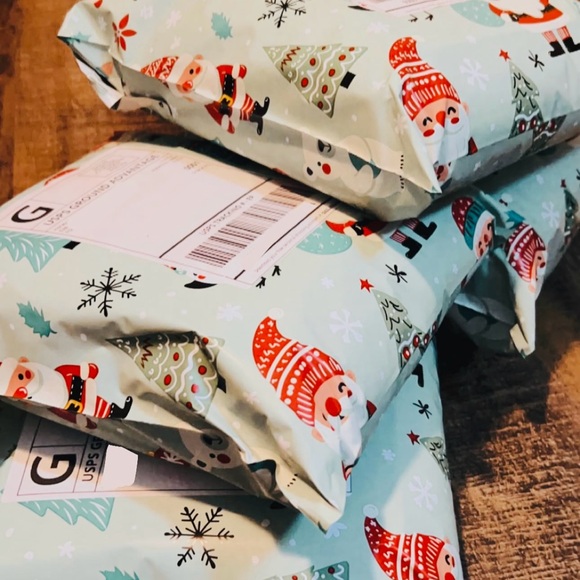 Christmas Woodland Santa & Penguin Poly Mailers 10x13 Pack of 25 - Picture 7 of 7